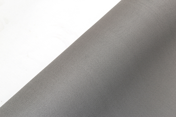 Edelstahl-Draht PU beschichtete Fiberglas-Gewebe 0.7mm für Feuer-umfassende Rauch-Vorhänge