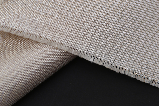 HT2025 texturierte Fiberglas-Stoff-Schweißens-Feuer-Decken-Rolle starkes 1mm 550 Grad