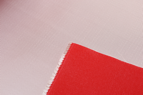 0.45mm rote silikonumhüllte Twill-Webart des Wärmedämmungs-Fiberglas-Gewebe-1/3