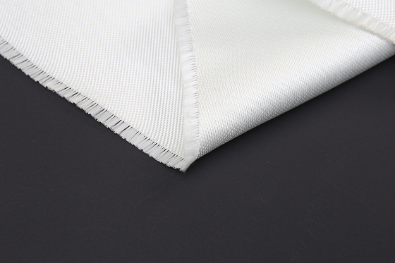 200 Fiberglas-Stoff des Gramm-E des Glas-7628 E hauptsächlich benutzt für kupfernes plattiertes Laminat
